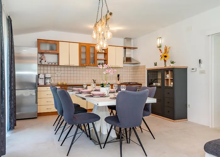 Апартаменты Ivana *