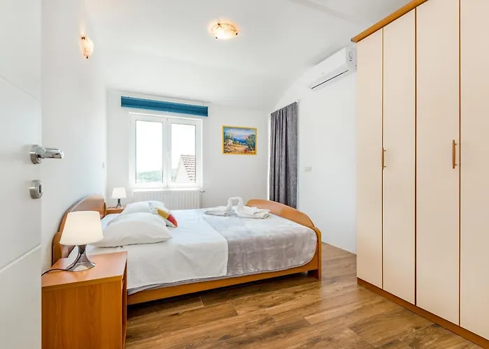 Ivana Шибеник